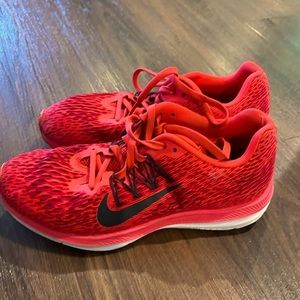 💥💥NIKE SIZE 7💥💥